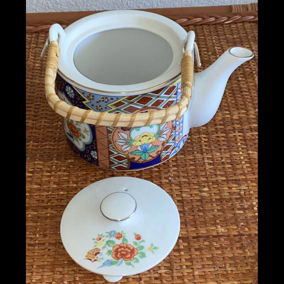 Miyako Imari Ware Teapot Gold Trim Handcrafted Porcelain Japan Bamboo Handle - Picture 9 of 12